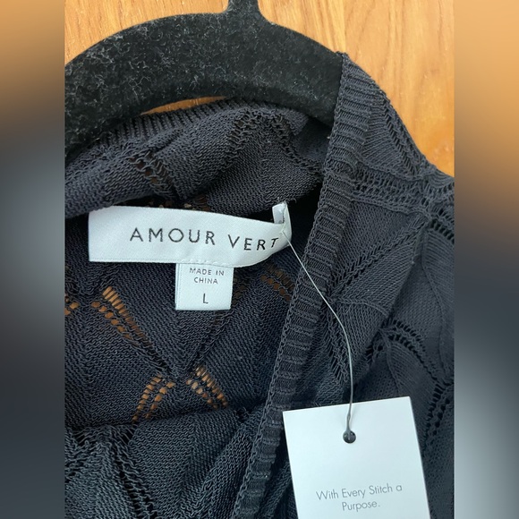 Amour Vert Chaney long sleeve mock neck crochet top L - Picture 5 of 10